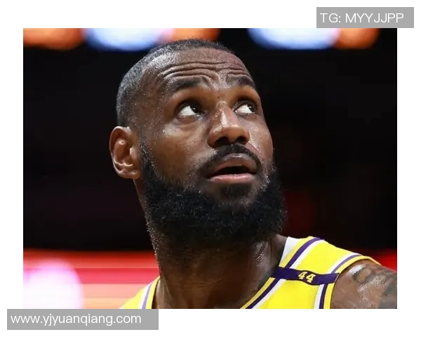 ESPN:湖人詹姆斯逐场评估出战,明日能否上场未定